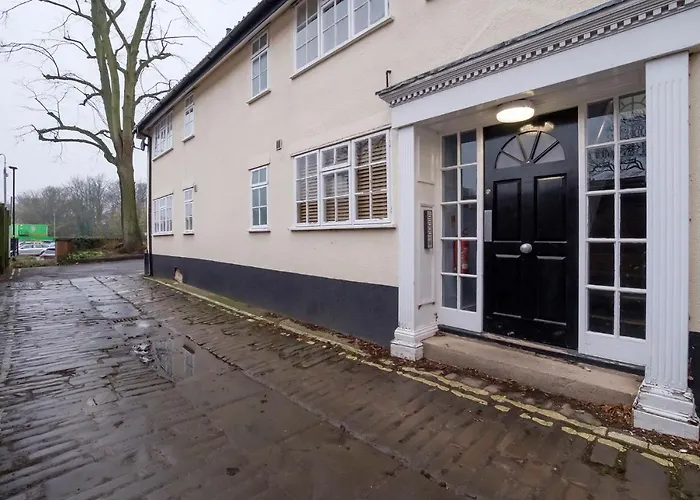 Abbotts Mews - Studio Apartment